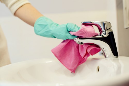 Carpet cleaning service for a Hackney flat interior